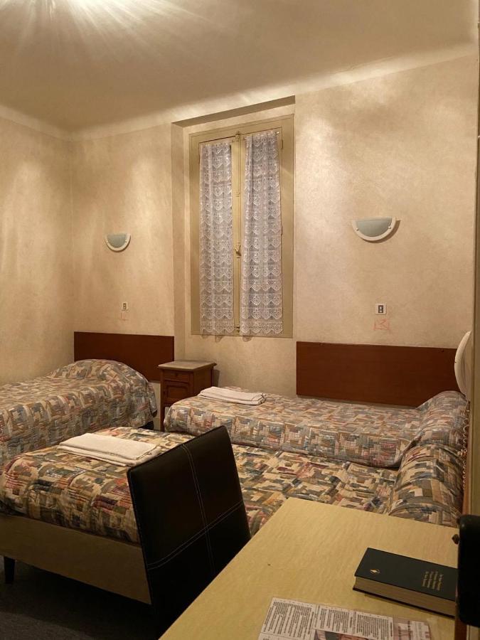 Hotel - Restaurant - Bar Saint Avit L Hotel Des Tchoumjeu Λούρδη Εξωτερικό φωτογραφία